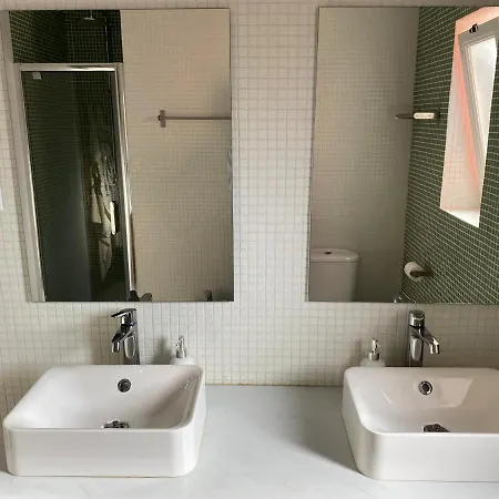 Casa Da Varzea - O Castelo A Janela!!! Обидуш